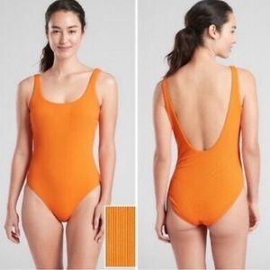 Athleta Cloudbreak Ribbed One Piece Swimsuit size L